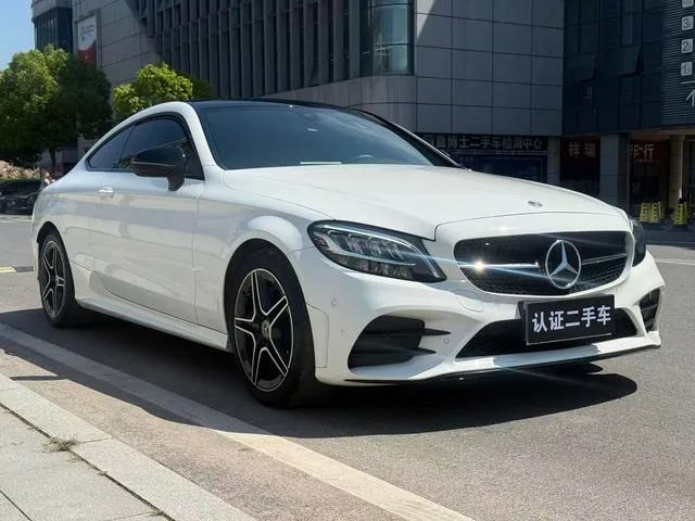 Mercedes-Benz C-Class 2022 C 260 Coupé exterior foto 3 Mercedes-Benz C-Class 2022 C 260 Coupé exterior foto 3
