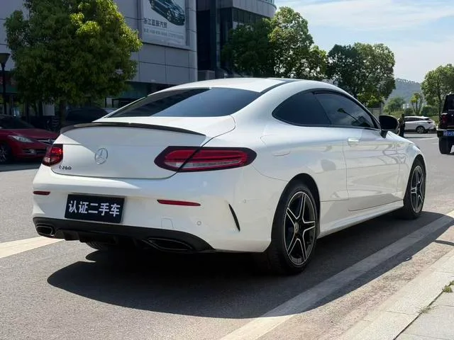 Mercedes-Benz C-Class 2022 C 260 Coupé exterior foto 7 Mercedes-Benz C-Class 2022 C 260 Coupé exterior foto 7