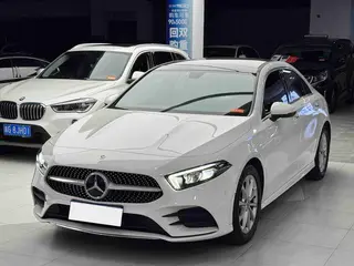 Mercedes-Benz A-Class 2022 Reforma A 200 L Edición de moda de coche deportivo exterior foto 2 Mercedes-Benz A-Class 2022 Reforma A 200 L Edición de moda de coche deportivo exterior foto 2