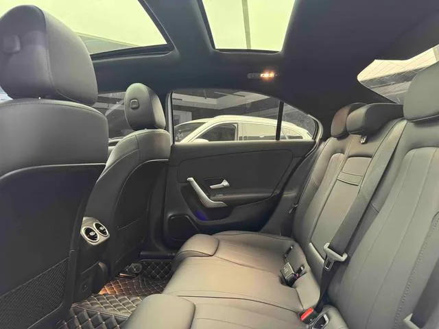 Mercedes-Benz A-Class 2022 Reforma A 200 L Edición de moda de coche deportivo exterior foto 10 Mercedes-Benz A-Class 2022 Reforma A 200 L Edición de moda de coche deportivo exterior foto 10