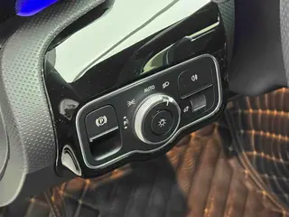 Mercedes-Benz A-Class 2022 Reforma A 200 L Edición de moda de coche deportivo interior foto 13 Mercedes-Benz A-Class 2022 Reforma A 200 L Edición de moda de coche deportivo interior foto 13