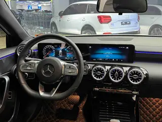 Mercedes-Benz A-Class 2022 Reforma A 200 L Edición de moda de coche deportivo interior foto 15 Mercedes-Benz A-Class 2022 Reforma A 200 L Edición de moda de coche deportivo interior foto 15
