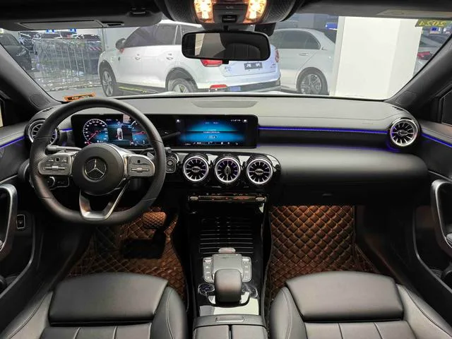 Mercedes-Benz A-Class 2022 Reforma A 200 L Edición de moda de coche deportivo interior foto 16 Mercedes-Benz A-Class 2022 Reforma A 200 L Edición de moda de coche deportivo interior foto 16