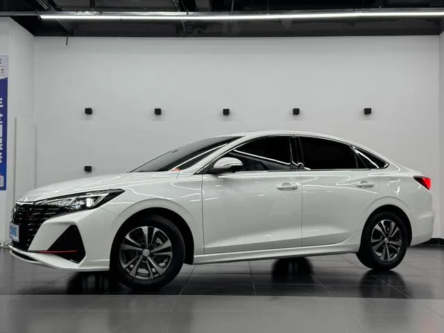 Changan Eado 2023 PLUS Enjoyment Edition Blue whale NE 1.4T GDI DCT Premium Trim exterior photo 1 Changan Eado 2023 PLUS Enjoyment Edition Blue whale NE 1.4T GDI DCT Premium Trim exterior photo 1