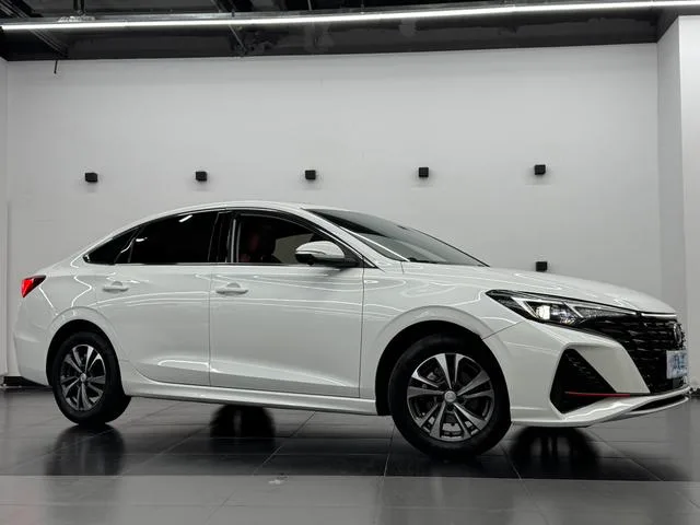 Changan Eado 2023 PLUS Enjoyment Edition Blue whale NE 1.4T GDI DCT Premium Trim exterior photo 3 Changan Eado 2023 PLUS Enjoyment Edition Blue whale NE 1.4T GDI DCT Premium Trim exterior photo 3