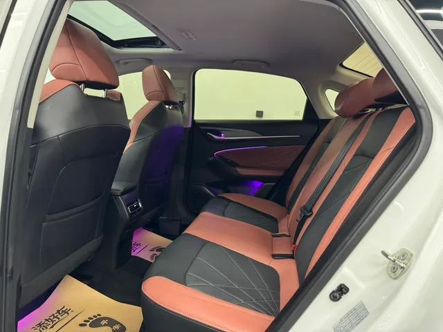 Changan Eado 2023 PLUS Enjoyment Edition Blue whale NE 1.4T GDI DCT Premium Trim exterior photo 6 Changan Eado 2023 PLUS Enjoyment Edition Blue whale NE 1.4T GDI DCT Premium Trim exterior photo 6