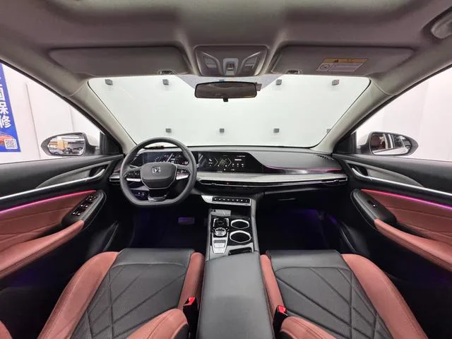 Changan Eado 2023 PLUS Enjoyment Edition Blue whale NE 1.4T GDI DCT Premium Trim interior photo 9 Changan Eado 2023 PLUS Enjoyment Edition Blue whale NE 1.4T GDI DCT Premium Trim interior photo 9