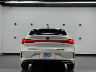 Changan Eado 2023 PLUS Enjoyment Edition Blue whale NE 1.4T GDI DCT Premium Trim interior photo 14 Changan Eado 2023 PLUS Enjoyment Edition Blue whale NE 1.4T GDI DCT Premium Trim interior photo 14