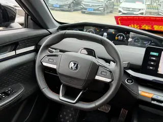 Changan UNI-V 2024 1.5T Sport de luxe intérieur photo 11 Changan UNI-V 2024 1.5T Sport de luxe intérieur photo 11