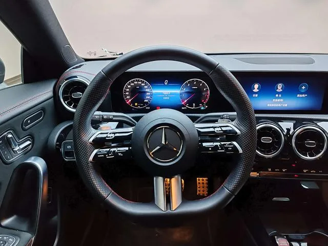 Mercedes-Benz CLA 2025 CLA 200 Voiture de sport de chasse à cinq portes intérieur photo 13 Mercedes-Benz CLA 2025 CLA 200 Voiture de sport de chasse à cinq portes intérieur photo 13