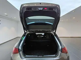 Mercedes-Benz CLA 2025 CLA 200 Voiture de sport de chasse à cinq portes intérieur photo 20 Mercedes-Benz CLA 2025 CLA 200 Voiture de sport de chasse à cinq portes intérieur photo 20