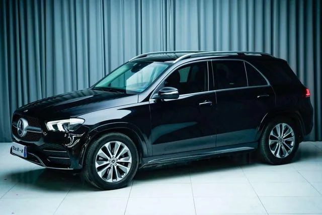 Mercedes-Benz GLE (Imported) 2023 GLE 350 4MATIC Estilo de moda exterior foto 3 Mercedes-Benz GLE (Imported) 2023 GLE 350 4MATIC Estilo de moda exterior foto 3