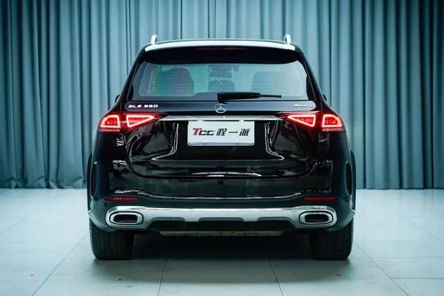Mercedes-Benz GLE (Imported) 2023 GLE 350 4MATIC Estilo de moda interior foto 9 Mercedes-Benz GLE (Imported) 2023 GLE 350 4MATIC Estilo de moda interior foto 9