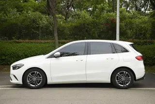 Mercedes-Benz B-Class 2020 B 200 Type dynamique extérieur photo 7 Mercedes-Benz B-Class 2020 B 200 Type dynamique extérieur photo 7