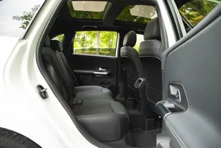 Mercedes-Benz B-Class 2020 B 200 Type dynamique intérieur photo 12 Mercedes-Benz B-Class 2020 B 200 Type dynamique intérieur photo 12