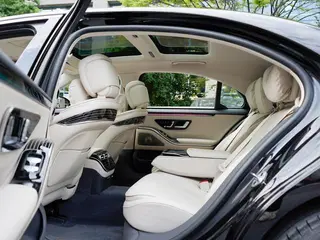 Mercedes-Benz S-Class 2023 S 450 L 4MATIC interior photo 14 Mercedes-Benz S-Class 2023 S 450 L 4MATIC interior photo 14