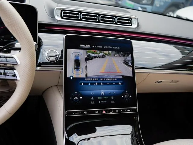 Mercedes-Benz S-Class 2023 S 450 L 4MATIC interior photo 18 Mercedes-Benz S-Class 2023 S 450 L 4MATIC interior photo 18