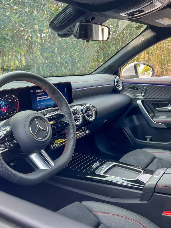 Mercedes-Benz A-Class 2025 A 200 L Version mode intérieur photo 14 Mercedes-Benz A-Class 2025 A 200 L Version mode intérieur photo 14