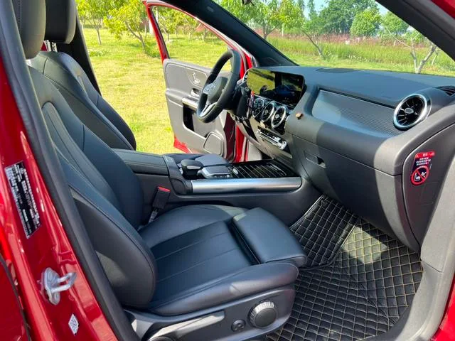 Mercedes-Benz B-Class 2021 B 200 Fashionable interior photo 13 Mercedes-Benz B-Class 2021 B 200 Fashionable interior photo 13