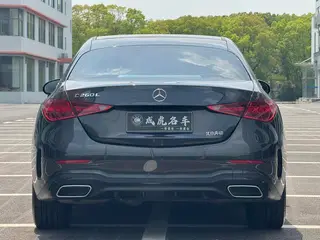 Mercedes-Benz C-Class 2022 C 260 L Versión deportiva interior foto 14 Mercedes-Benz C-Class 2022 C 260 L Versión deportiva interior foto 14
