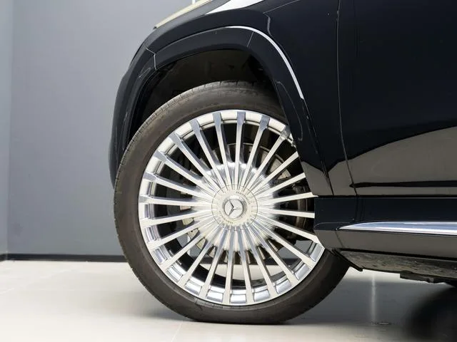 Mercedes-Benz Maybach GLS 2022 GLS 600 4MATIC Edición Rishang exterior foto 5 Mercedes-Benz Maybach GLS 2022 GLS 600 4MATIC Edición Rishang exterior foto 5