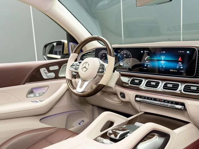 Mercedes-Benz Maybach GLS 2022 GLS 600 4MATIC Edición Rishang interior foto 17 Mercedes-Benz Maybach GLS 2022 GLS 600 4MATIC Edición Rishang interior foto 17