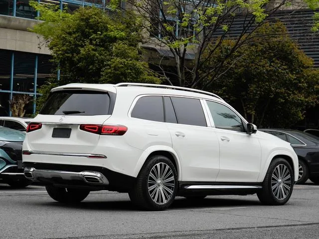 Mercedes-Benz Maybach GLS 2022 GLS 480 4MATIC extérieur photo 4 Mercedes-Benz Maybach GLS 2022 GLS 480 4MATIC extérieur photo 4