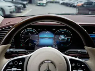Mercedes-Benz Maybach GLS 2022 GLS 480 4MATIC extérieur photo 9 Mercedes-Benz Maybach GLS 2022 GLS 480 4MATIC extérieur photo 9