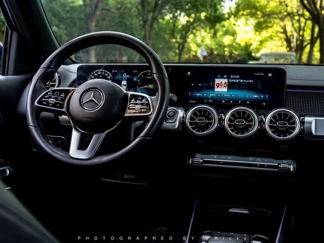 Mercedes-Benz GLB 2021 GLB 200 Fashionable exterior photo 5 Mercedes-Benz GLB 2021 GLB 200 Fashionable exterior photo 5