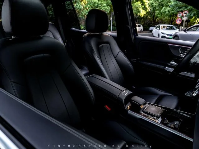 Mercedes-Benz GLB 2021 GLB 200 Fashionable interior photo 8 Mercedes-Benz GLB 2021 GLB 200 Fashionable interior photo 8