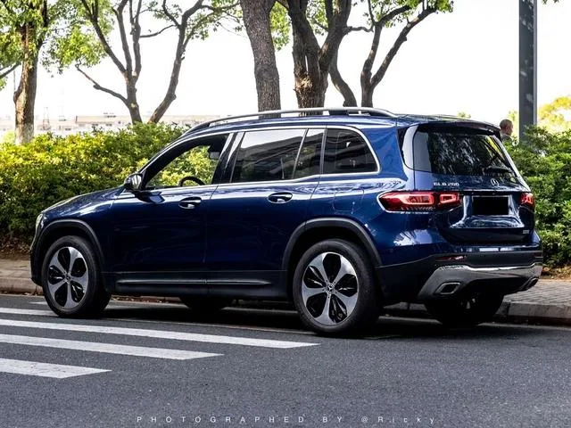Mercedes-Benz GLB 2021 GLB 200 Fashionable interior photo 10 Mercedes-Benz GLB 2021 GLB 200 Fashionable interior photo 10