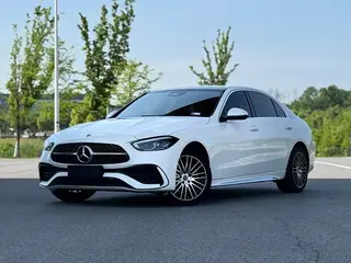 Mercedes-Benz C-Class 2025 C 260 L Versión deportiva exterior foto 1 Mercedes-Benz C-Class 2025 C 260 L Versión deportiva exterior foto 1