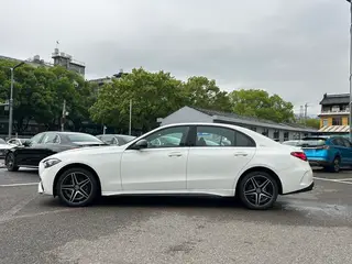 Mercedes-Benz C-Class 2025 C 260 L Hao Night Sports Edition exterior photo 4 Mercedes-Benz C-Class 2025 C 260 L Hao Night Sports Edition exterior photo 4