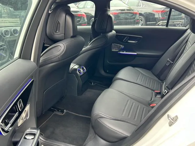 Mercedes-Benz C-Class 2025 C 260 L Hao Night Sports Edition exterior photo 9 Mercedes-Benz C-Class 2025 C 260 L Hao Night Sports Edition exterior photo 9