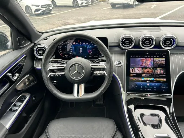 Mercedes-Benz C-Class 2025 C 260 L Hao Night Sports Edition interior photo 16 Mercedes-Benz C-Class 2025 C 260 L Hao Night Sports Edition interior photo 16