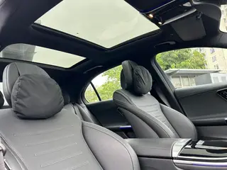 Mercedes-Benz C-Class 2025 C 260 L Hao Night Sports Edition interior photo 17 Mercedes-Benz C-Class 2025 C 260 L Hao Night Sports Edition interior photo 17