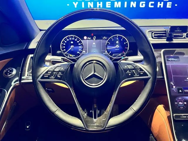 Mercedes-Benz Mercedes-Maybach S-Class 2023 S 480 4MATIC interior photo 11 Mercedes-Benz Mercedes-Maybach S-Class 2023 S 480 4MATIC interior photo 11