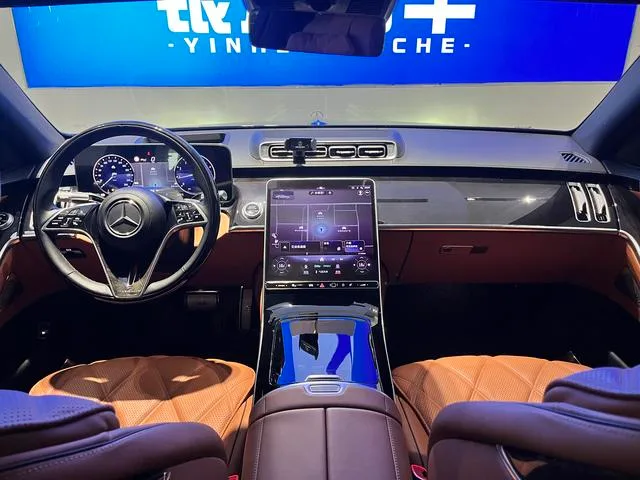 Mercedes-Benz Mercedes-Maybach S-Class 2023 S 480 4MATIC interior photo 13 Mercedes-Benz Mercedes-Maybach S-Class 2023 S 480 4MATIC interior photo 13