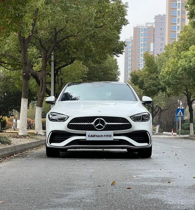 Mercedes-Benz C-Class 2023 Restyling C 260 L Sports version exterior photo 3 Mercedes-Benz C-Class 2023 Restyling C 260 L Sports version exterior photo 3