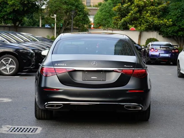 Mercedes-Benz S-Class 2023 S 450 L 4MATIC Ingenuity High Edition exterior photo 4 Mercedes-Benz S-Class 2023 S 450 L 4MATIC Ingenuity High Edition exterior photo 4
