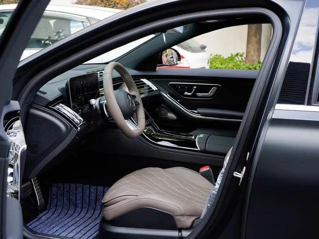 Mercedes-Benz S-Class 2023 S 450 L 4MATIC Ingenuity High Edition interior photo 12 Mercedes-Benz S-Class 2023 S 450 L 4MATIC Ingenuity High Edition interior photo 12