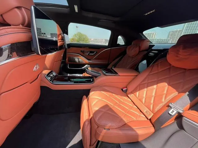 Mercedes-Benz Mercedes-Maybach S-Class 2023 S 480 4MATIC interior photo 6 Mercedes-Benz Mercedes-Maybach S-Class 2023 S 480 4MATIC interior photo 6