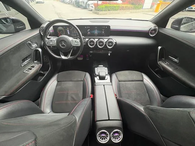 Mercedes-Benz CLA 2021 CLA 200 Four-door coupe interior photo 6 Mercedes-Benz CLA 2021 CLA 200 Four-door coupe interior photo 6
