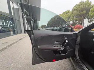 Mercedes-Benz CLA 2021 CLA 200 Four-door coupe interior photo 8 Mercedes-Benz CLA 2021 CLA 200 Four-door coupe interior photo 8