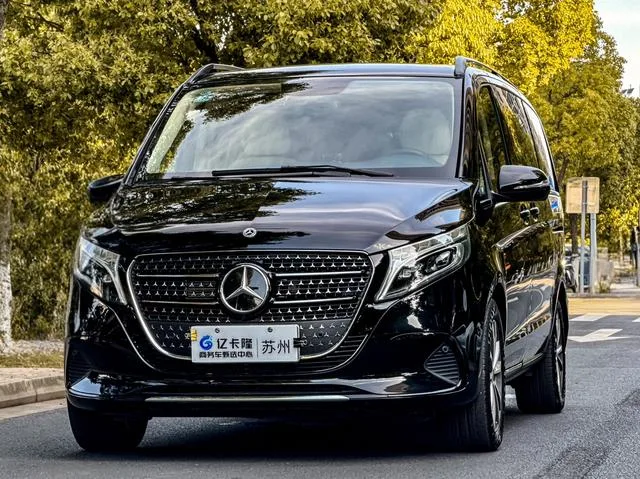 Mercedes-Benz V-Class 2021 V 260 Versión piloto exterior foto 1 Mercedes-Benz V-Class 2021 V 260 Versión piloto exterior foto 1