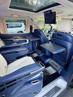 Mercedes-Benz V-Class 2021 V 260 Versión piloto interior foto 17 Mercedes-Benz V-Class 2021 V 260 Versión piloto interior foto 17