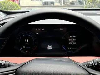Changan CS75 PLUS 2024 Tercera generación Edición campeona 1.5T Conducción inteligente automática interior foto 15 Changan CS75 PLUS 2024 Tercera generación Edición campeona 1.5T Conducción inteligente automática interior foto 15
