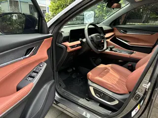 Changan CS75 PLUS 2024 Tercera generación Edición campeona 1.5T Conducción inteligente automática interior foto 17 Changan CS75 PLUS 2024 Tercera generación Edición campeona 1.5T Conducción inteligente automática interior foto 17