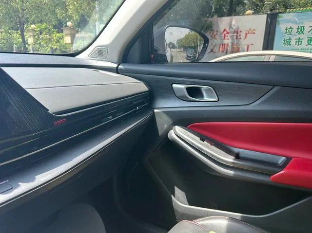Changan CS55 PLUS 2022 Second generation 1.5T DCT Premium Trim interior photo 17 Changan CS55 PLUS 2022 Second generation 1.5T DCT Premium Trim interior photo 17