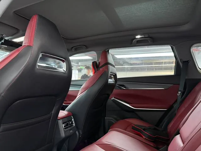 Changan CS75 PLUS 2022 Second generation 1.5T Automatic Deluxe interior photo 9 Changan CS75 PLUS 2022 Second generation 1.5T Automatic Deluxe interior photo 9